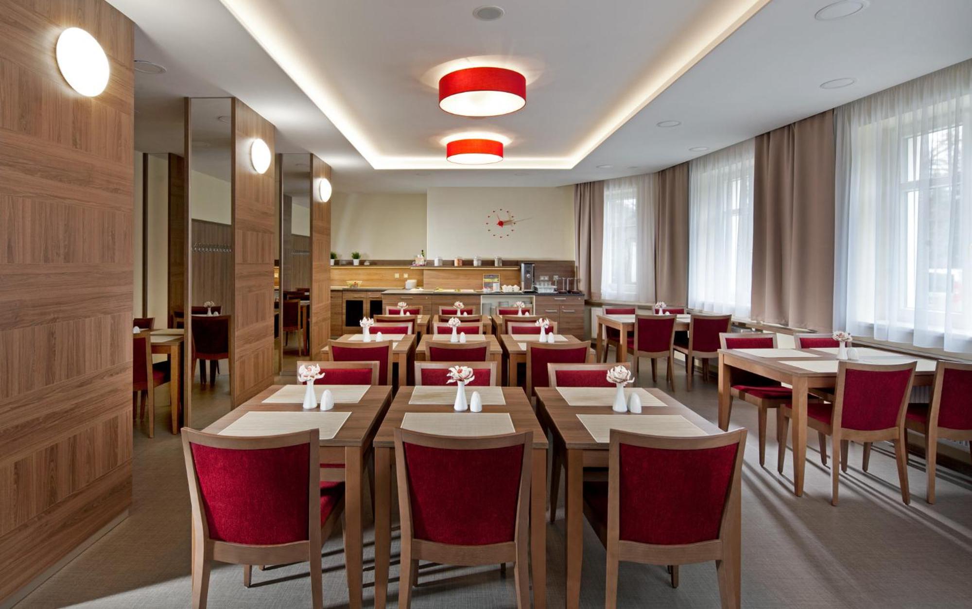 Riviera Hotel Luhačovice Eksteriør billede